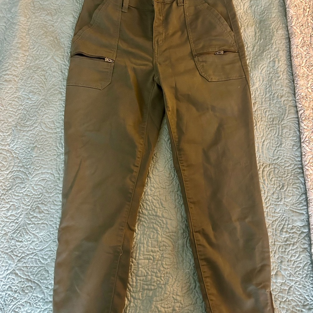 Women’s Olive Pants